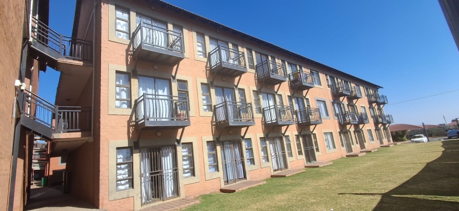 1 Bedroom Property for Sale in Vredenhof Sh Free State